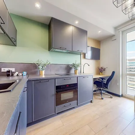 Sage Ac Balcony Parking Apartment *