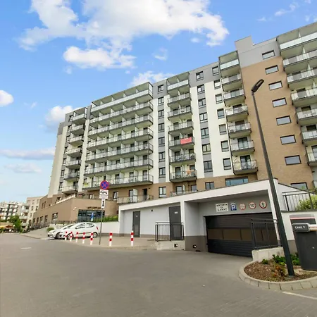 Sage Ac Balcony Parking *